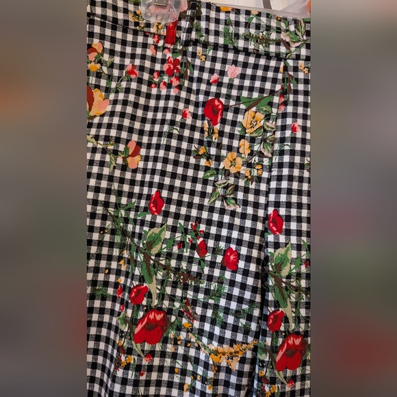 Jules & Leopold Pull On Capri Pants - Picture 2 of 3